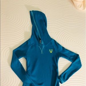 Girls Nike Hooded Sweatshirt vintage